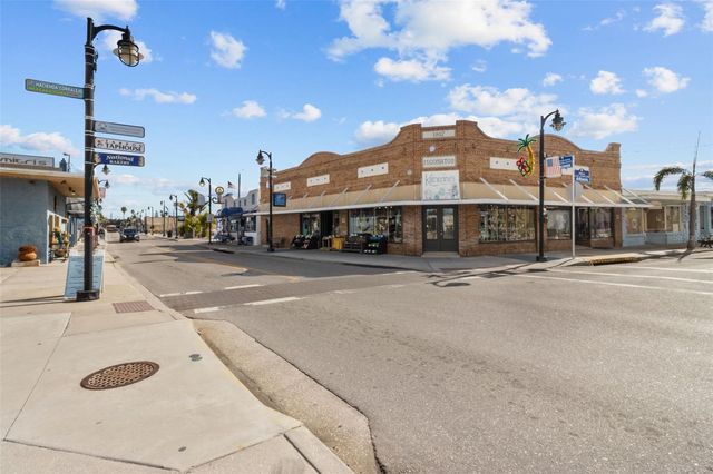 731 BRITTANY PARK BOULEVARD, Tarpon Springs, FL 34689