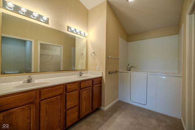12682 Whisper Way, Fishers, IN 46037