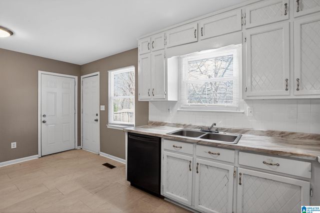 1119 STARTREK LANE, Birmingham, AL 35215