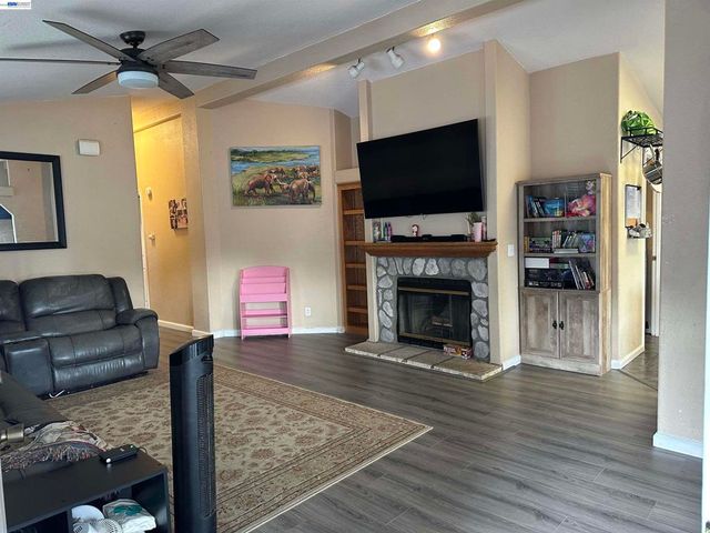 88 Delta Grn, Fremont, CA 94538