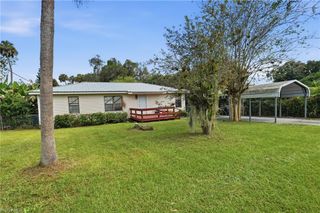 868 Avalon AVE, Labelle, FL 33935