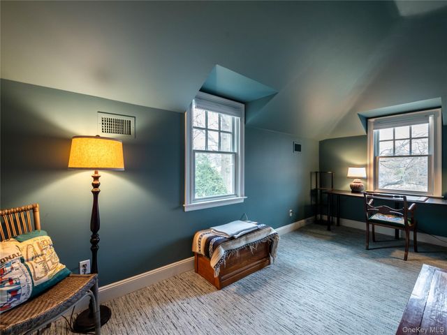 126 Northwoods Road, Manhasset, NY 11030