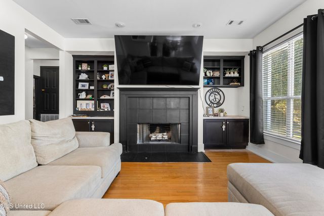 3205 Joy Lane, Ocean Springs, MS 39564