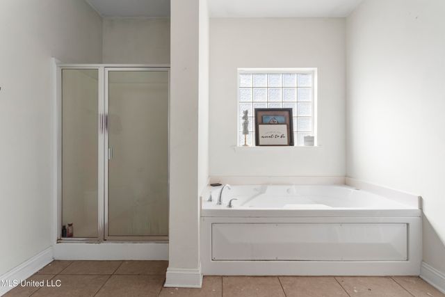 3205 Joy Lane, Ocean Springs, MS 39564