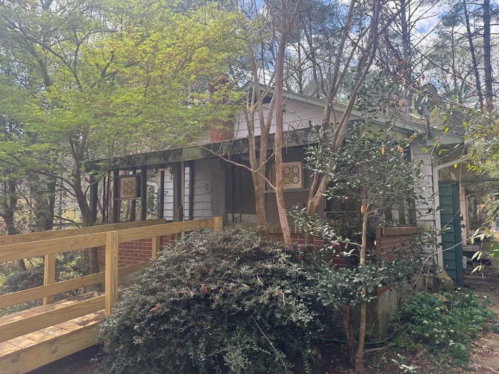 671 Greasy Creek Road, Brasstown, NC 28902