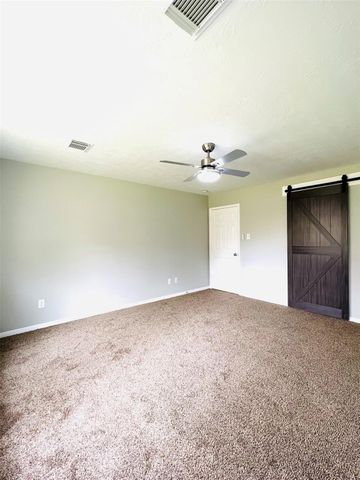 8426 Woodland Knoll Lane, Cypress, TX 77433