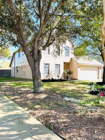 8426 Woodland Knoll Lane, Cypress, TX 77433
