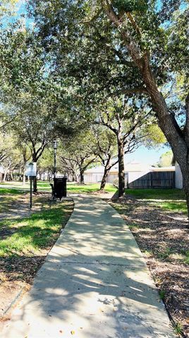 8426 Woodland Knoll Lane, Cypress, TX 77433