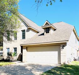 8426 Woodland Knoll Lane, Cypress, TX 77433