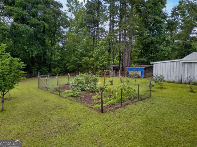 16 Garrett Avenue, Bremen, GA 30110