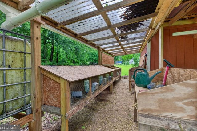16 Garrett Avenue, Bremen, GA 30110
