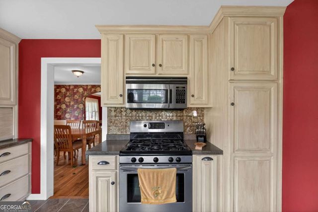 16 Garrett Avenue, Bremen, GA 30110