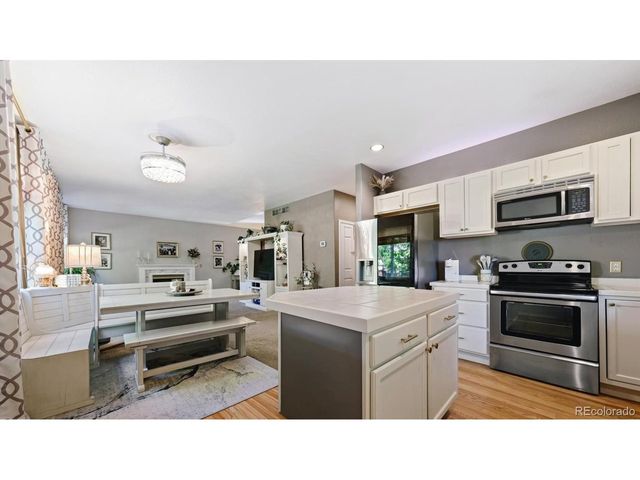 873 Fairhaven St, Castle Rock, CO 80104