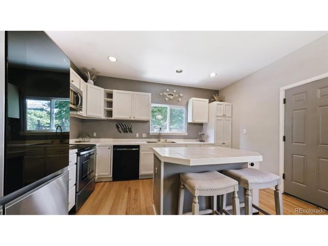 873 Fairhaven St, Castle Rock, CO 80104