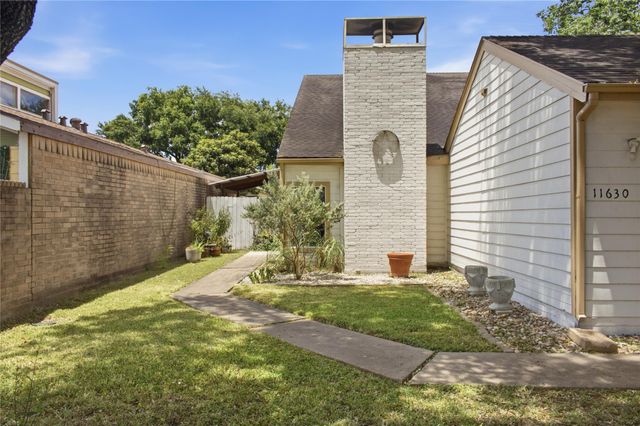 11630 Karlwood Lane, Houston, TX 77099