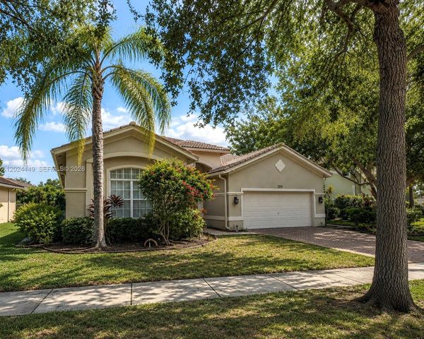 4486 W Whitewater Ave, Weston, FL 33332