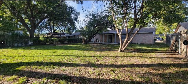 914 Shorehaven Drive, Garland, TX 75040