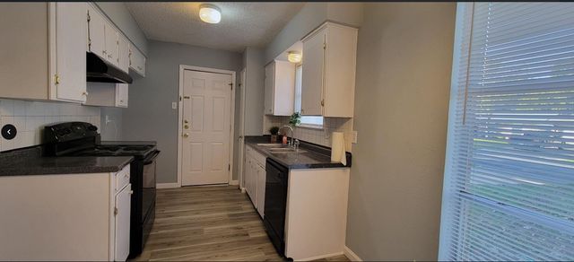 914 Shorehaven Drive, Garland, TX 75040