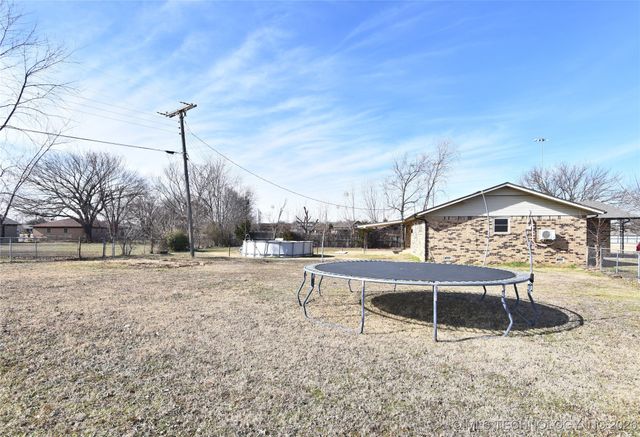 139 Meadow View Street, Mannford, OK 74044