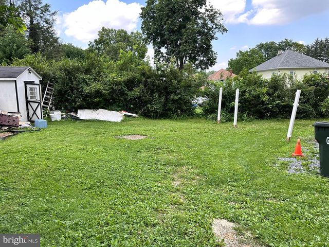 1727 NEW HOLLAND PIKE, Lancaster, PA 17601