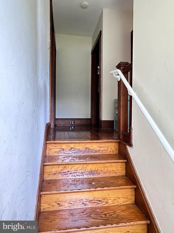 1727 NEW HOLLAND PIKE, Lancaster, PA 17601