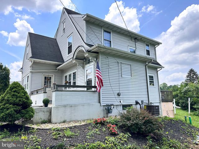 1727 NEW HOLLAND PIKE, Lancaster, PA 17601