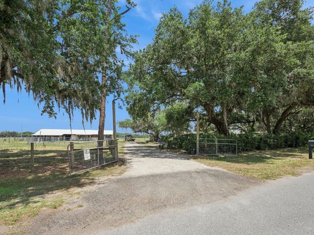 6001 MARTHAS LANE, St Cloud, FL 34771
