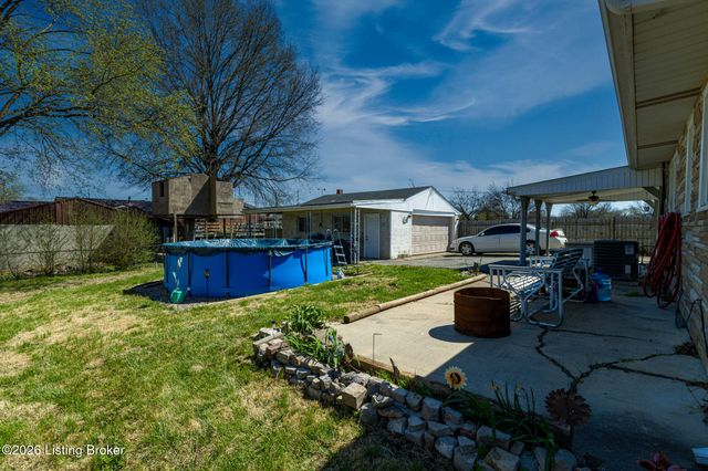 7209 Watson Ln, Louisville, KY 40272