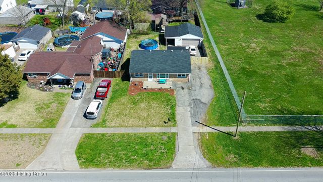 7209 Watson Ln, Louisville, KY 40272