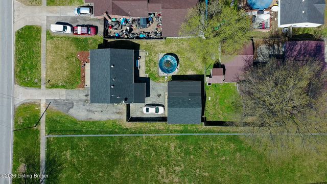 7209 Watson Ln, Louisville, KY 40272