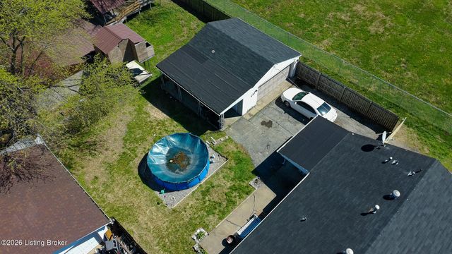 7209 Watson Ln, Louisville, KY 40272