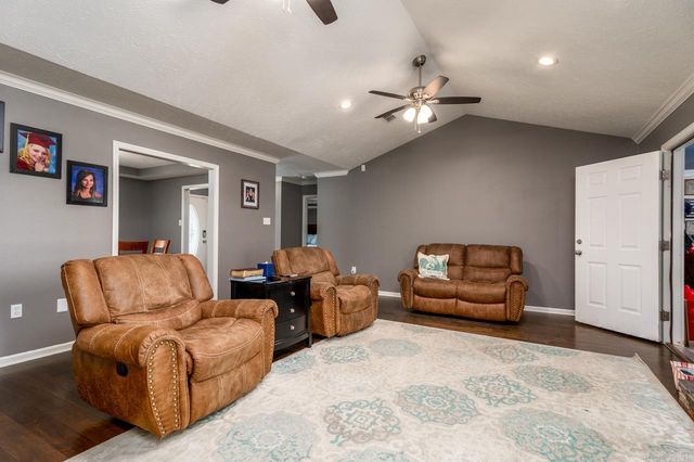 158 Friendship Rd., Conway, AR 72032