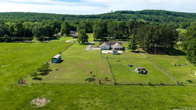 158 Friendship Rd., Conway, AR 72032