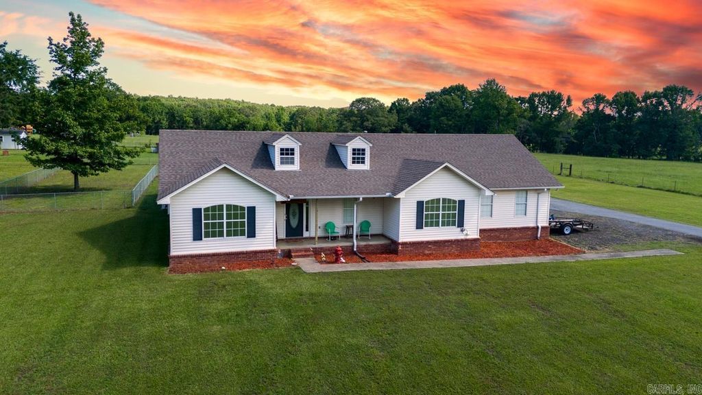 158 Friendship Rd., Conway, AR 72032