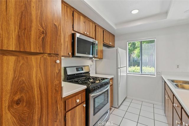 99 Rockwood 50, Irvine, CA 92614