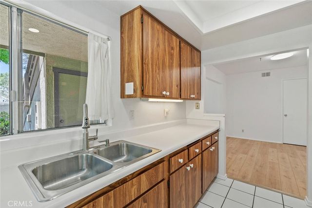 99 Rockwood 50, Irvine, CA 92614