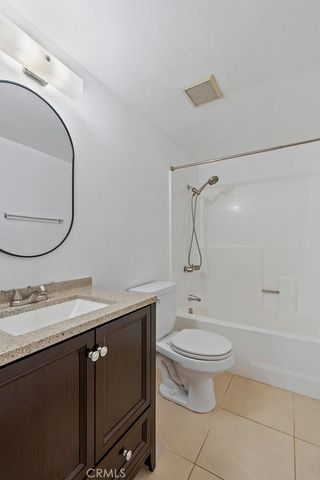 99 Rockwood 50, Irvine, CA 92614