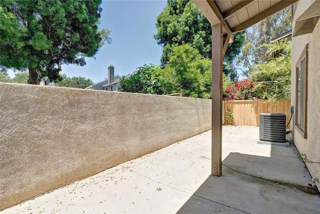 99 Rockwood 50, Irvine, CA 92614