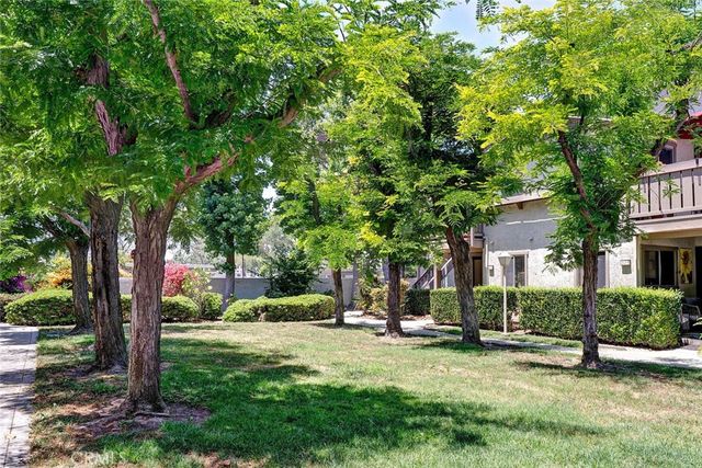 99 Rockwood 50, Irvine, CA 92614