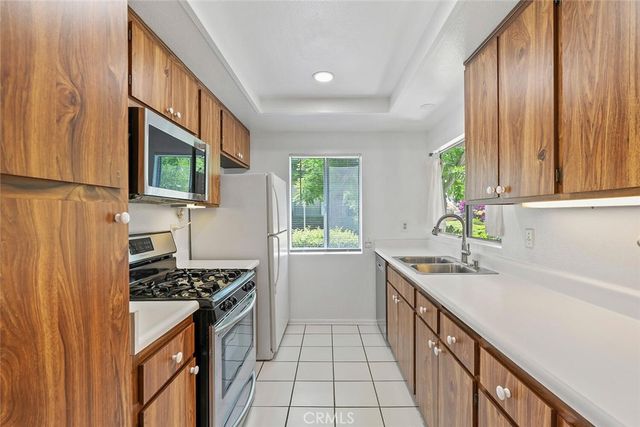 99 Rockwood 50, Irvine, CA 92614