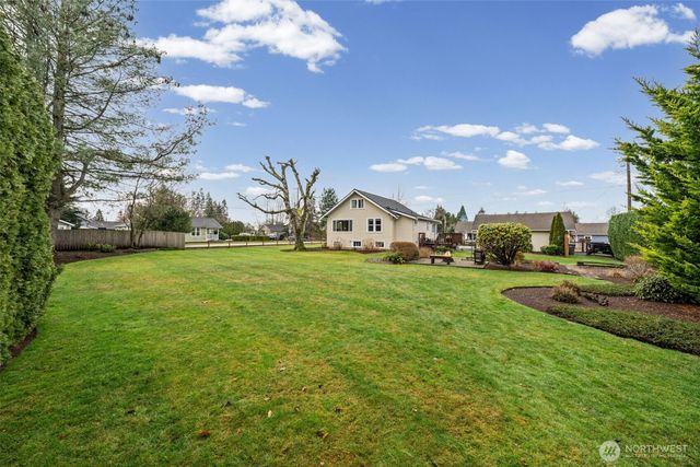 43128 260th Avenue SE, Enumclaw, WA 98022