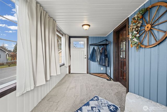 43128 260th Avenue SE, Enumclaw, WA 98022