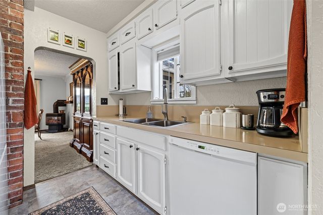 43128 260th Avenue SE, Enumclaw, WA 98022