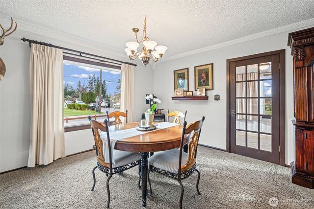 43128 260th Avenue SE, Enumclaw, WA 98022