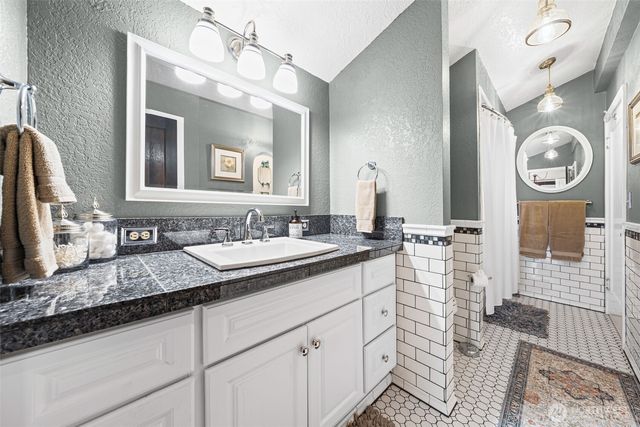 43128 260th Avenue SE, Enumclaw, WA 98022