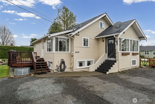 43128 260th Avenue SE, Enumclaw, WA 98022