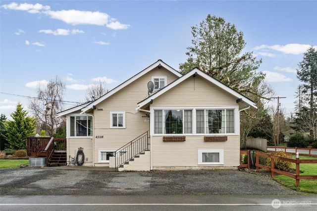 43128 260th Avenue SE, Enumclaw, WA 98022