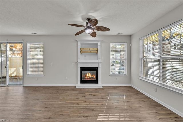 5872 Ludington DR, Virginia Beach, VA 23464