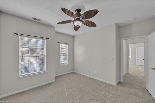 5872 Ludington DR, Virginia Beach, VA 23464