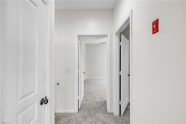 5872 Ludington DR, Virginia Beach, VA 23464